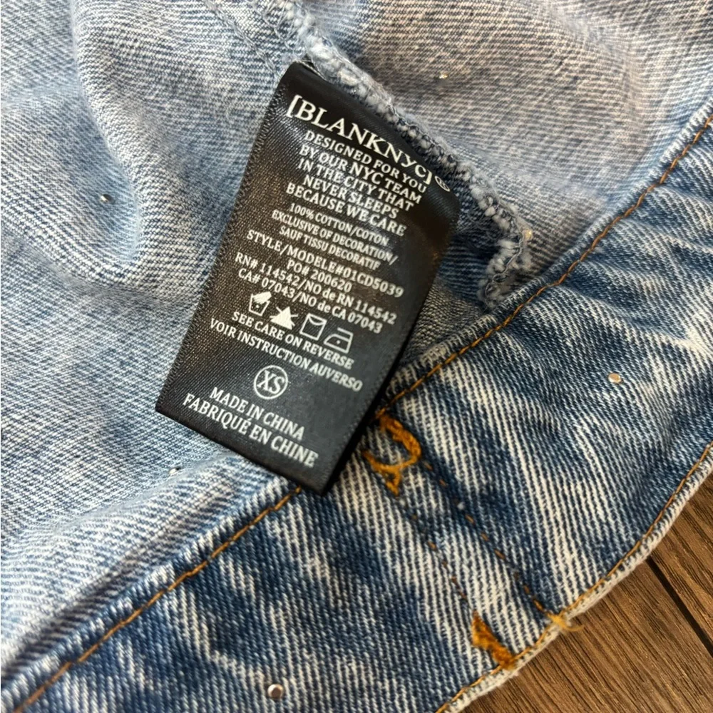 Blank NYC Denim Jacket with Pearls - Picture 4 of 4